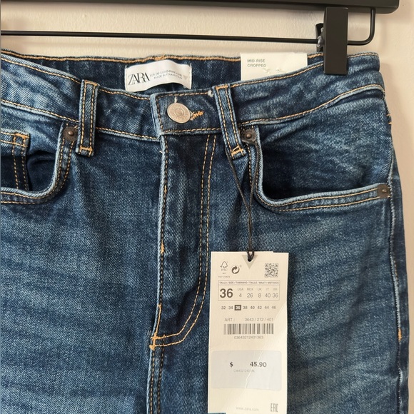 Zara TRF Mid-Rise Cropped Jeans - Picture 2 of 6